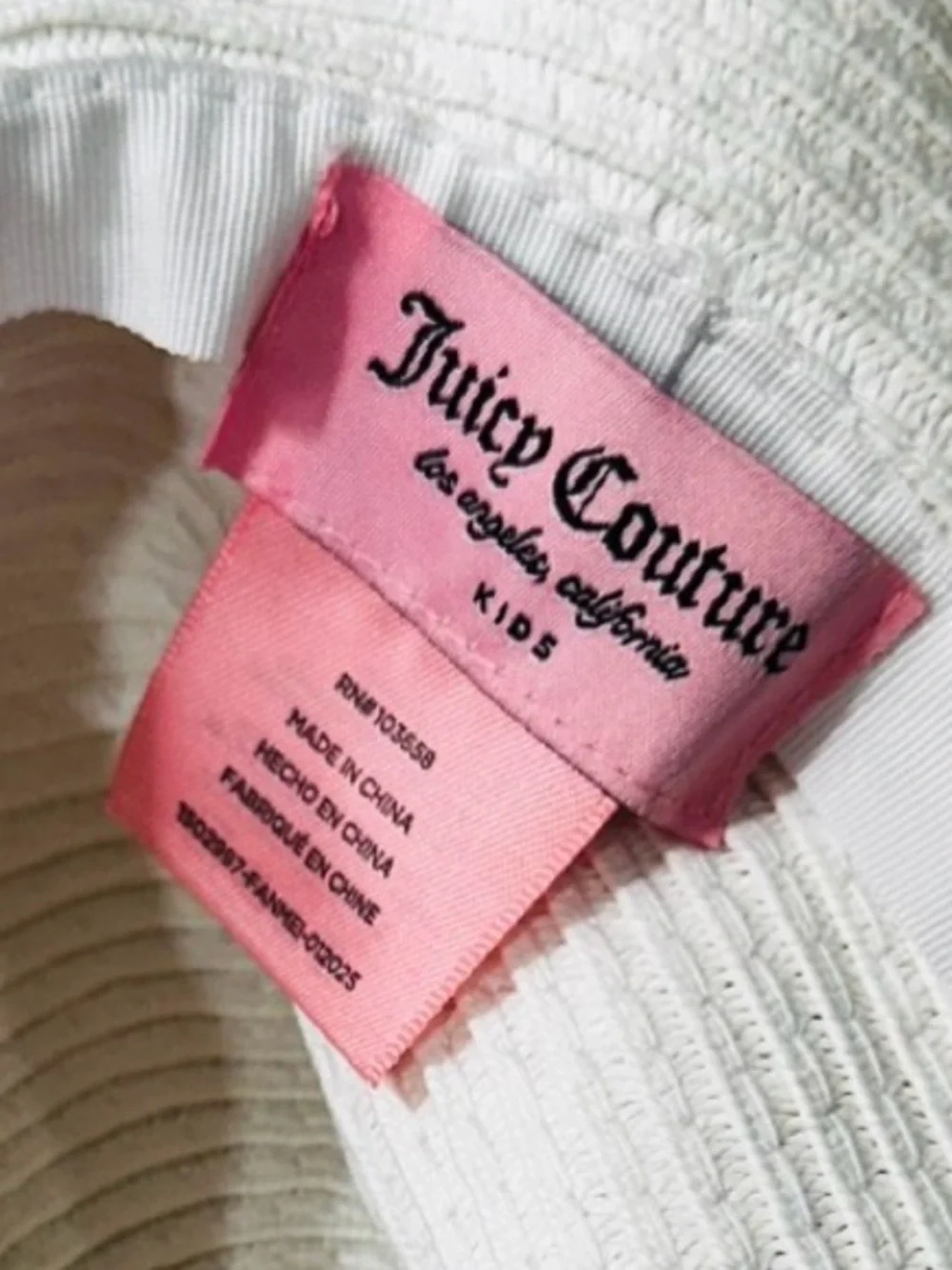 Juicy Couture White Hat with‎ colorful logo kids